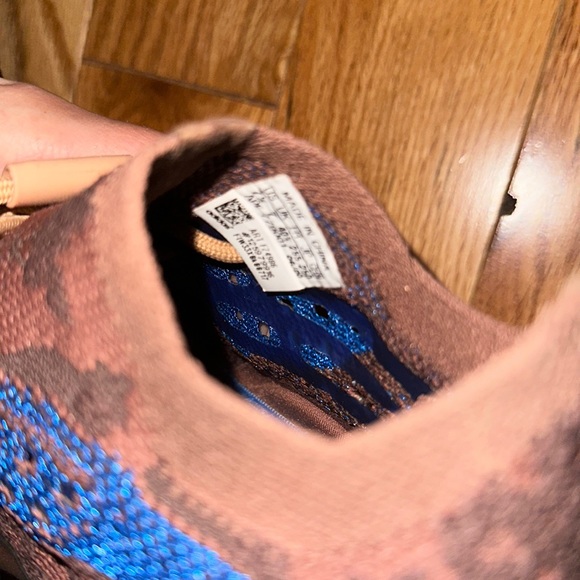 Yeezy boost Azure - Picture 7 of 11